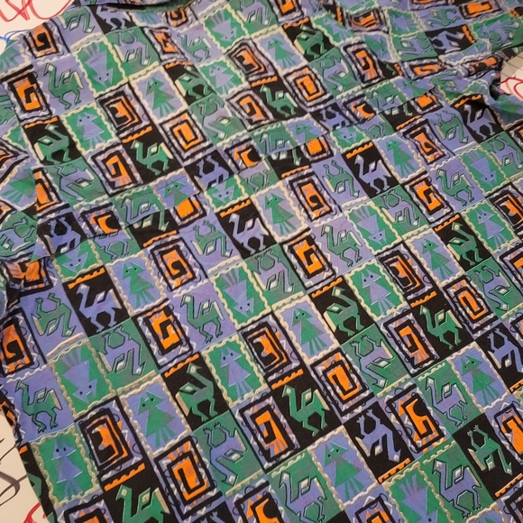 Women's Vintage Retro Button Shirt - Picture 6 of 7